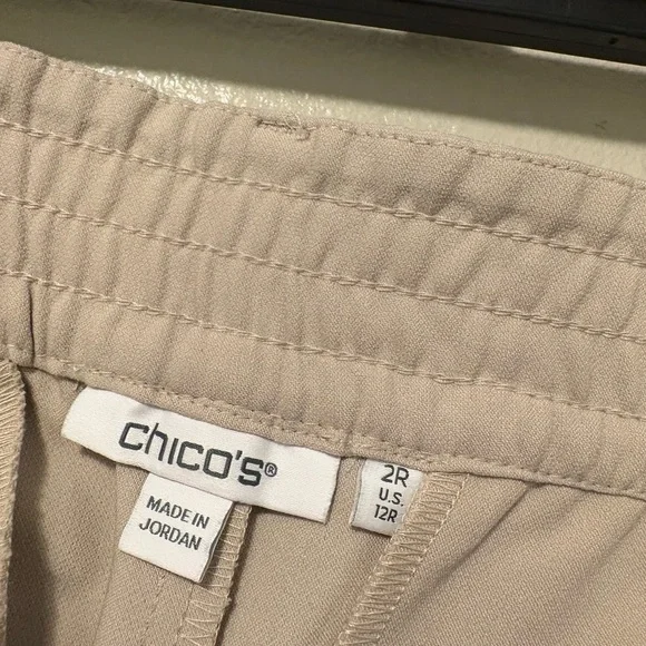 Chicos Wide-Leg Cargo Pants Size 2R - Picture 6 of 9